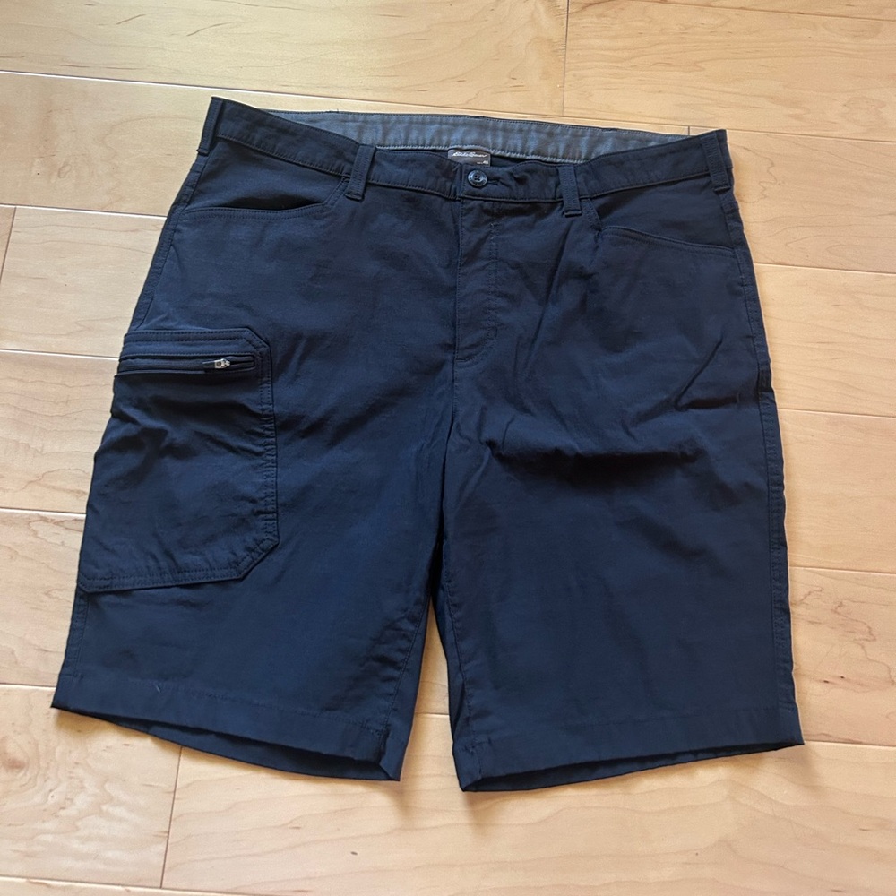 Men’s Eddie Bauer Black Shorts